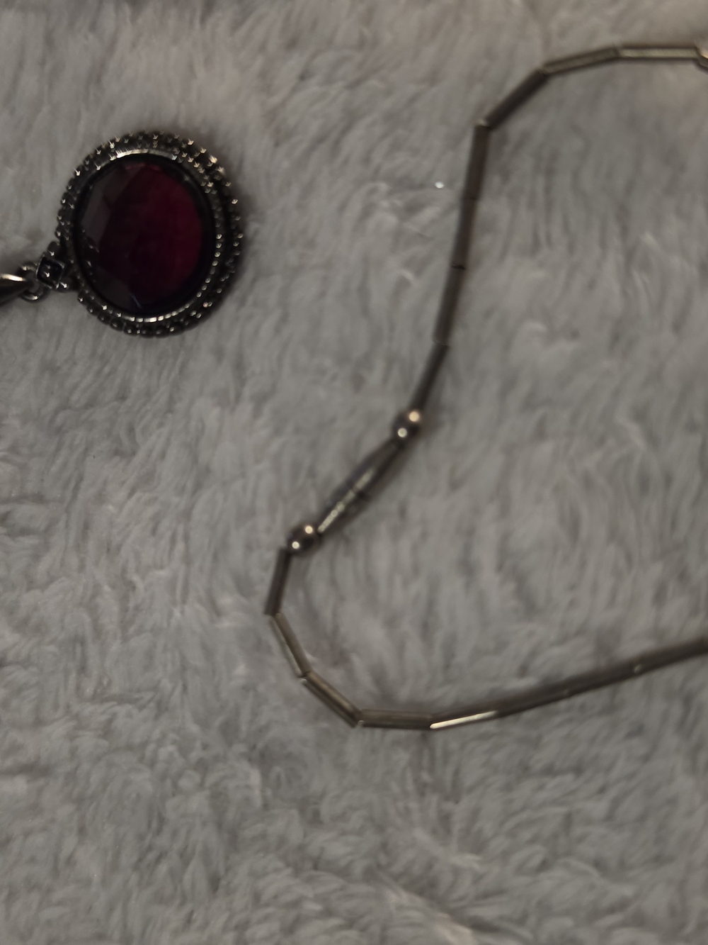 Silver-Tone Purple Pendant Necklace - Unbranded - Picture 5 of 14